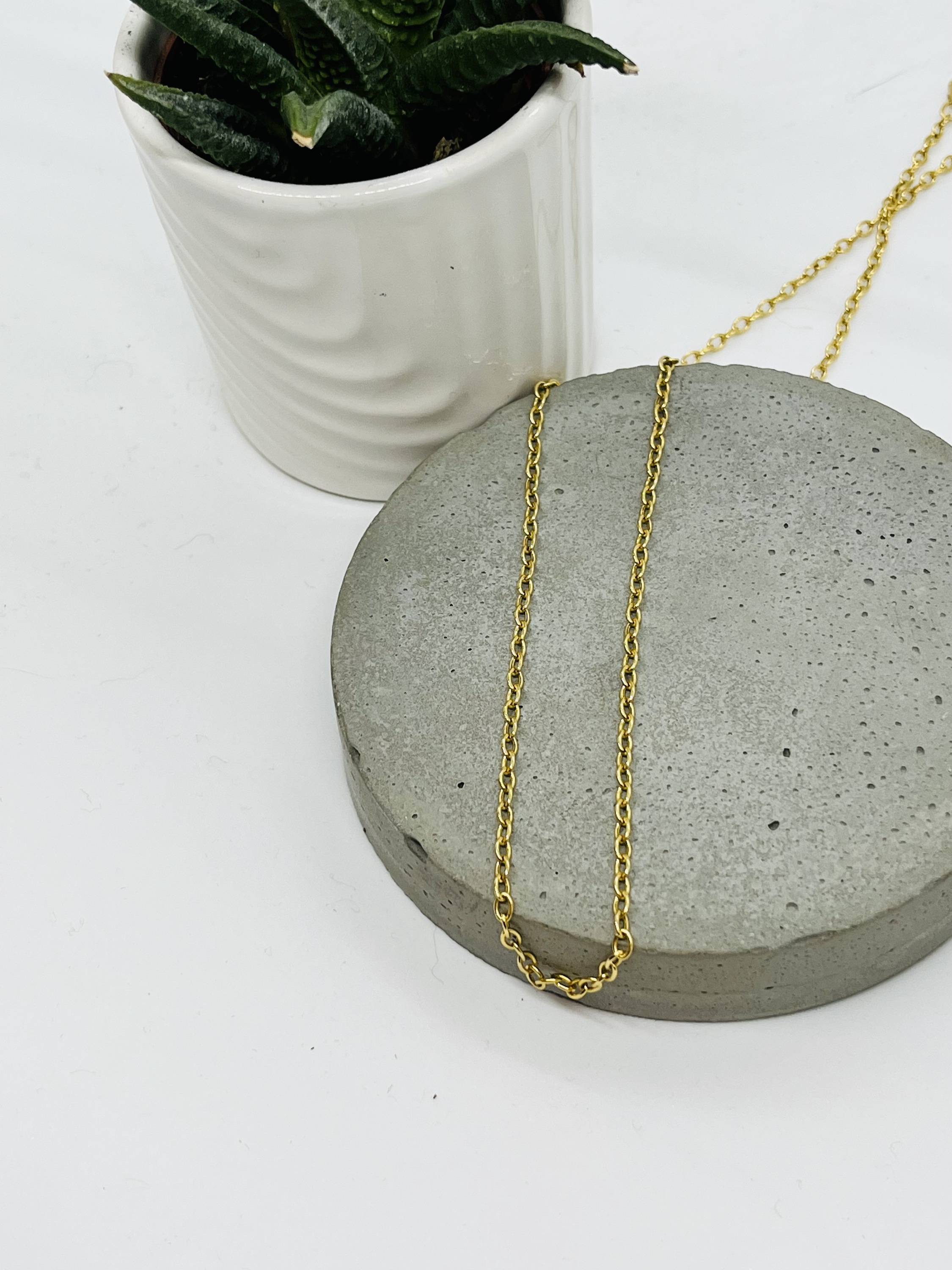 Gold link chain