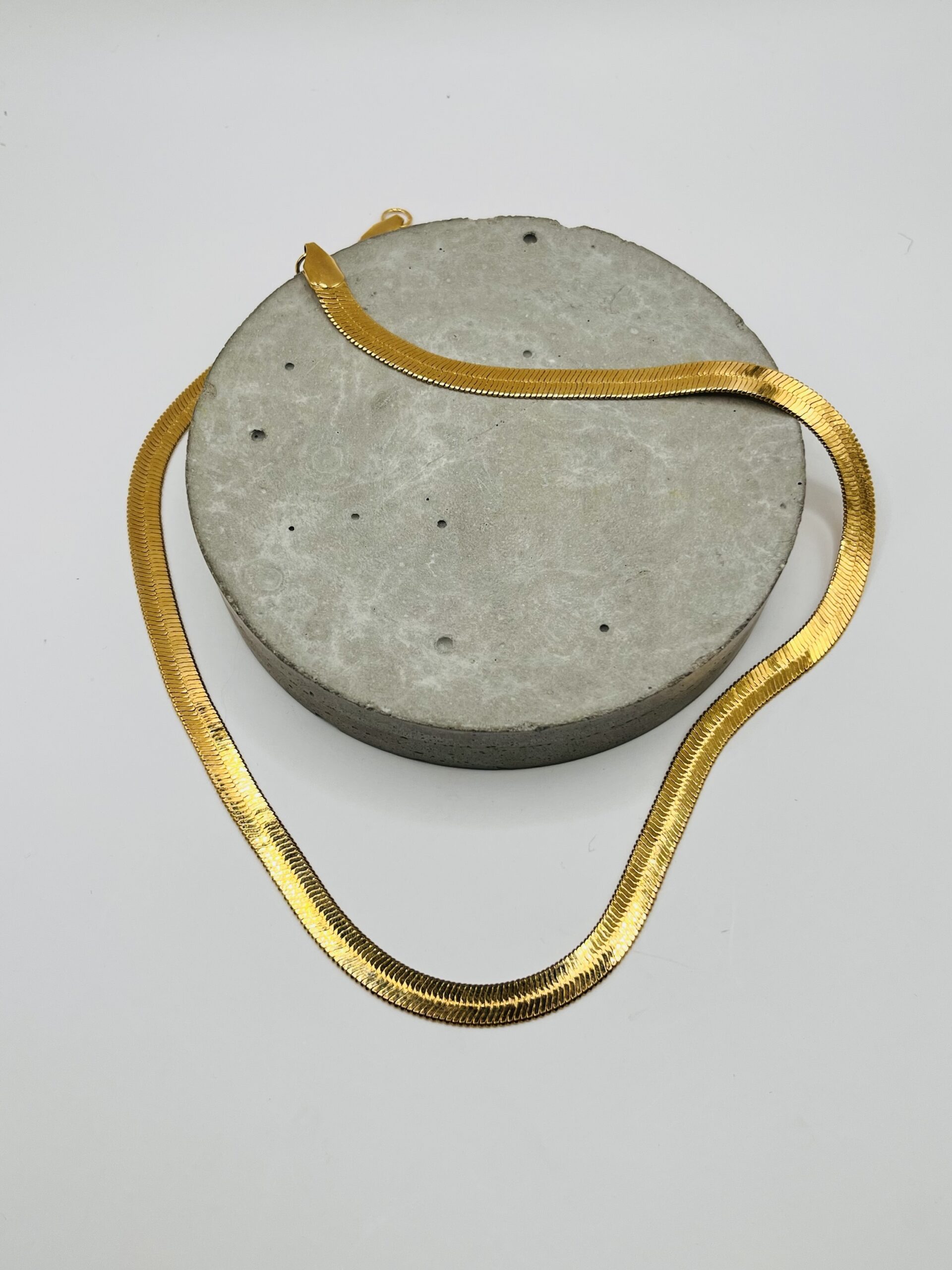 Mod + Jo -Natalia Herringbone Necklace