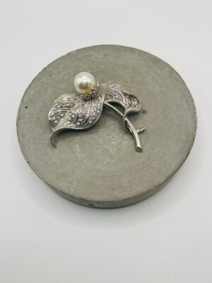 Vintage Rhinestone Brooch
